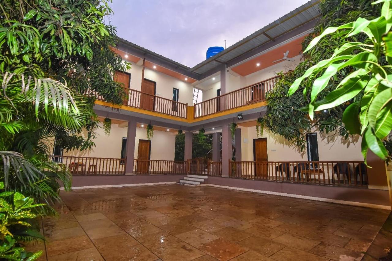 Sk Holiday Homes Alībāg Exterior photo